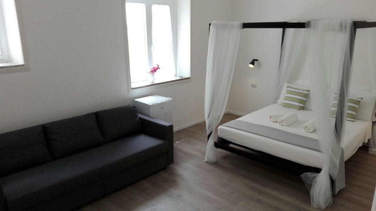 Dimora Di Artemide Hotel Syracuse Buitenkant foto